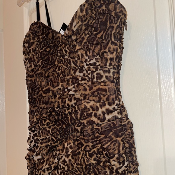 BCBG LEOPARD BOVARY DRESS - Picture 10 of 10